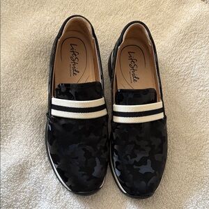 LifeStride Black Camouflage Loafers
